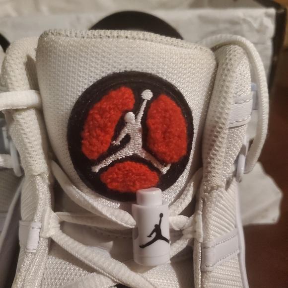 Jordan 6 Rings - Picture 3 of 9